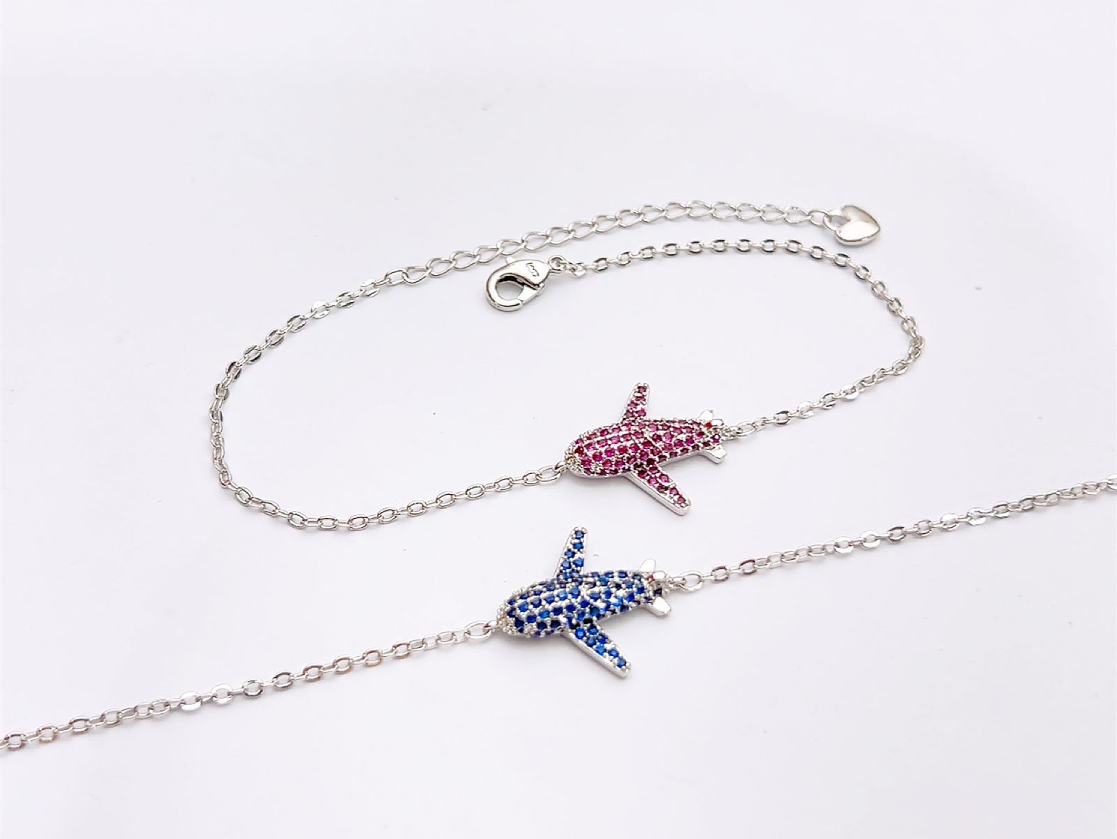 Vibrant Pavé Crystal Fish Anklet